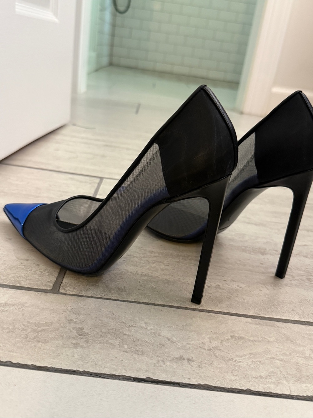Tom Ford Black Pointed Toe Pumps with Metallic Blue Cap Toe - Picture 5 of 11